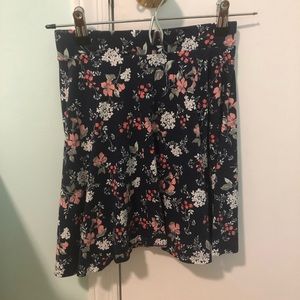 Floral mini skirt
